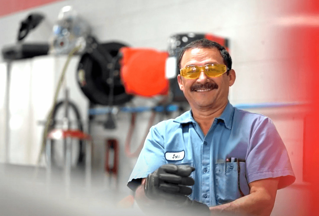 Worker at Gettel Ocala Collision Center